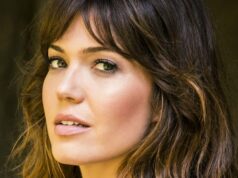 Mandy Moore estrelará a série de suspense erótico ‘Teach Me’ em desenvolvimento no Peacock Mandy Moore estrelará a série de suspense erótico 'Teach Me' em desenvolvimento no Peacock