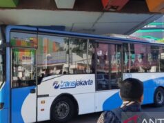 31 rotas Transjakarta desviadas na véspera de Ano Novo, MRT-LRT opera até de manhã cedo 31 rotas Transjakarta desviadas na véspera de Ano Novo, MRT-LRT opera até de manhã cedo