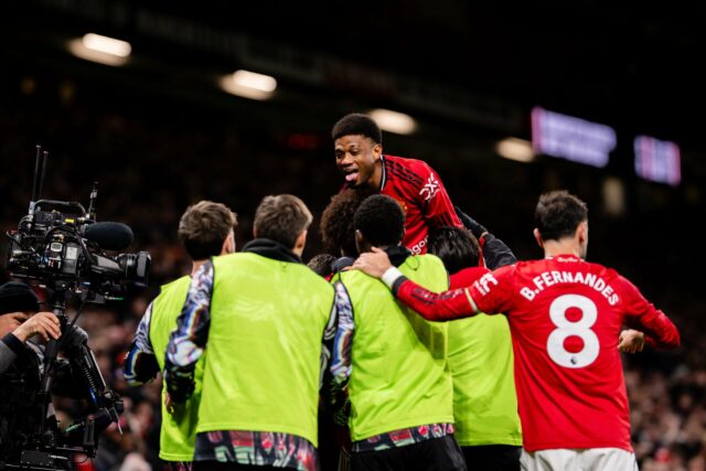 Diogo Dalot foge para começar a comemorar pelo United