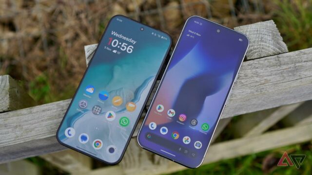 6 aplicativos Android gratuitos que provam que as assinaturas são Ilustração de uma mão segurando um telefone com o mascote do Android na tela e vários ícones de aplicativos ao redor.