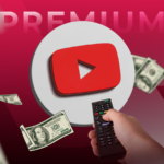 Logotipo do YouTube Premium com claquetes de filmes e vários filmes ao fundo