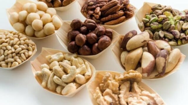 6 tipos de nozes têm maior teor de proteína do que ovos
