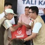 98 Resolution Network distribui 5.000 pacotes de amor de Natal em Sulawesi do Norte