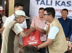 98 Resolution Network distribui 5.000 pacotes de amor de Natal em Sulawesi do Norte 98 Resolution Network distribui 5.000 pacotes de amor de Natal em Sulawesi do Norte