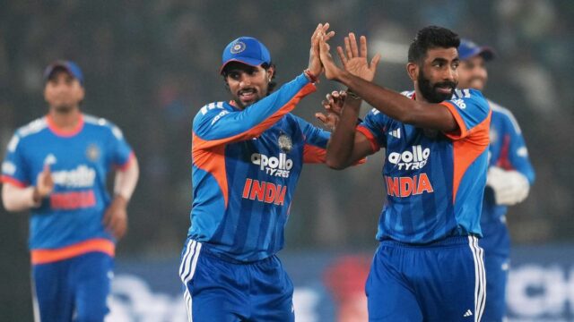 A África do Sul foi eliminada por 74, o menor A África do Sul foi eliminada por 74, o menor total de times no críquete T20I