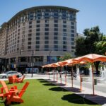 Lounge Skybridge dentro de Spartan Village no Paseo, uma nova torre de alojamento estudantil para estudantes da San Jose State University, na quarta-feira, 14 de agosto de 2024, em San Jose, Califórnia (Dai Sugano/Bay Area News Group)