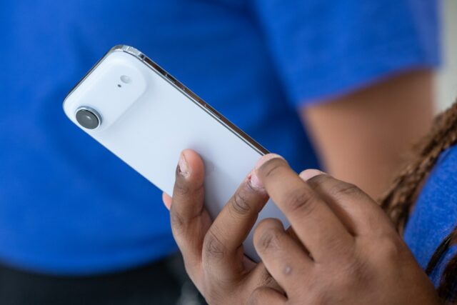 A adoção do eSIM está aumentando graças às viagens e à compatibilidade de dispositivos
