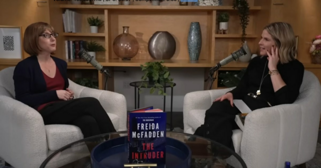 A autora Freida McFadden responde ao boato de que ‘IA A autora Freida McFadden responde ao boato de que ‘IA está escrevendo seus livros’