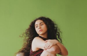 A cantora folk Silvana Estrada combate uma cultura de violência com luz A cantora folk Silvana Estrada combate uma cultura de violência com luz