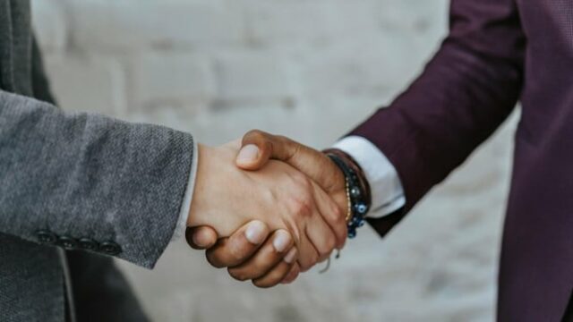 A concorrência está ficando mais acirrada, aqui estão as táticas multifinanceiras para fazer os clientes permanecerem
