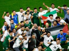 A corajosa Palestina entra nas quartas da Copa Árabe com a queda do favorito Catar Futebol - Copa Árabe da FIFA - Catar 2025 - Grupo A - Catar x Tunísia - Estádio Al Bayt, al khor, Catar - 7 de dezembro de 2025 Akram IFF do Catar em ação com Ferjani Sassi da Tunísia Reuters/Taier Al-Sudani