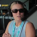 Alex Hartley se desculpou por estar 'muito mal-humorado' na cobertura da BBC TMS sobre os Ashes em Adelaide, dizendo que ela 'veio na minha menstruação'