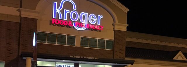 A estratégia de reequilíbrio de lojas da Kroger (KR) está A estratégia de reequilíbrio de lojas da Kroger (KR) está redefinindo silenciosamente sua vantagem competitiva de longo prazo?