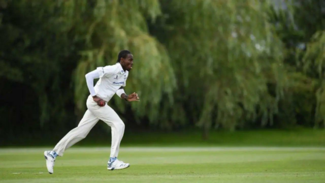 A estrela do boliche Jofra Archer está fora dos dois últimos testes do Ashes para a Inglaterra
