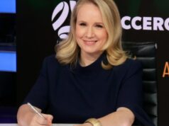 A executiva da Paramount, Beverley McGarvey, defende a diversidade de conteúdo na palestra do Asian Academy Creative Awards A executiva da Paramount, Beverley McGarvey, defende a diversidade de conteúdo na palestra do Asian Academy Creative Awards