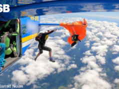 A fuga do paraquedista por pouco depois do pára-quedas ser lançado mais cedo O piloto inicialmente não sabia que um paraquedista havia sido pego no avião em Tully, Queensland, de acordo com o relatório final do ATSB.