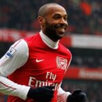 A lenda do Arsenal, Thierry Henry, ganha o prêmio de serviço vitalício. Confira seu histórico de sucesso