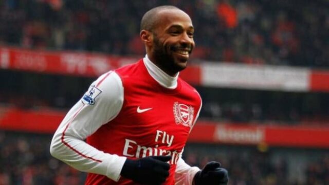 A lenda do Arsenal, Thierry Henry, ganha o prêmio de serviço vitalício. Confira seu histórico de sucesso
