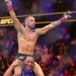 “A mentalidade não mudou, quero finalizar meus adversários”, diz Pantoja antes da luta do UFC 323 contra Van