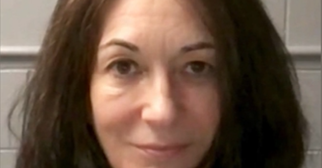 Ghislane Maxwell se representará no tribunal.