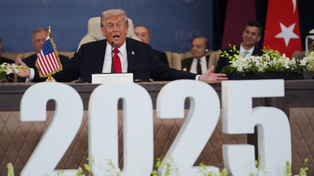 A paz de Trump através da força em 2025: onde as guerras pararam e os rivais chegaram à mesa
