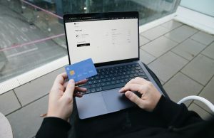 A proibição de jogos de azar com cartão de crédito na Austrália reduz gastos, mas não diminui os danos Usando um cartão de crédito. A proibição de jogos de azar com cartão de crédito na Austrália reduz gastos, mas não diminui os danos