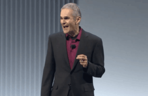 A resposta do Google à corrida armamentista de IA – promova o cara por trás de sua tecnologia de data center A resposta do Google à corrida armamentista de IA – promova o cara por trás de sua tecnologia de data center