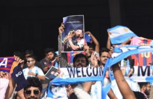 A turnê de Lionel Messi na Índia fica feia em Calcutá, fãs frustrados com a má gestão A turnê de Lionel Messi na Índia fica feia em Calcutá, fãs frustrados com a má gestão