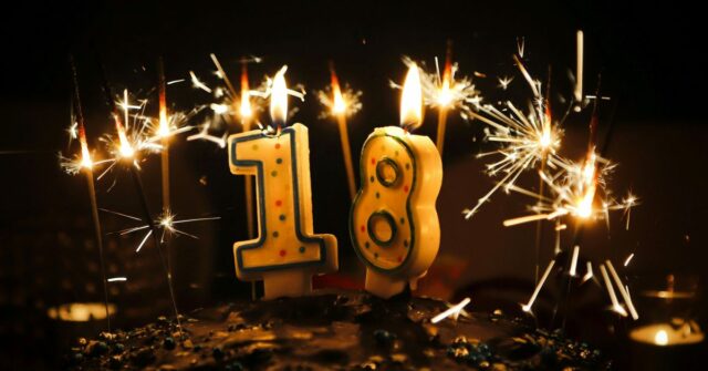 Um recurso de verificação de idade da Apple com foco na privacidade resolveria dois problemas | Velas do 18º aniversário mostradas