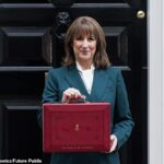 Ao reprimir a economia semana após semana, Reeves minou a confiança das empresas e dos consumidores na preparação para o Orçamento.