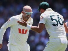 ASSISTIR: Nathan Lyon ultrapassa Glenn McGrath e torna-se o 6º maior tomador de postigos em testes ASSISTIR: Nathan Lyon ultrapassa Glenn McGrath e torna-se o 6º maior tomador de postigos em testes