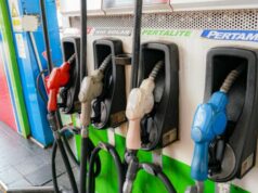 Abasteça neste posto e você pode ir à praia ao mesmo tempo Abasteça neste posto e você pode ir à praia ao mesmo tempo