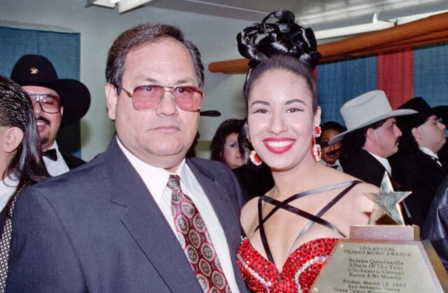 Abraham Quintanilla, pai e empresário do ícone musical Selena, morre aos 86 anos
