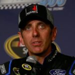 Quem é Greg Biffle? O que saber sobre a lenda da NASCAR cujo avião caiu