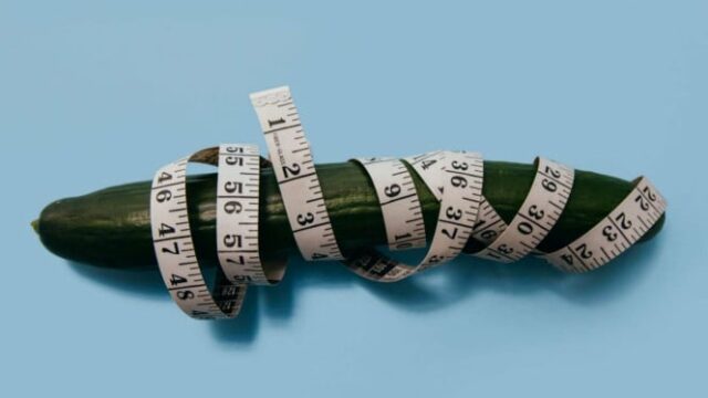 Acontece que o tamanho médio dos órgãos íntimos masculinos é Acontece que o tamanho médio dos órgãos íntimos masculinos é menor do que se imagina