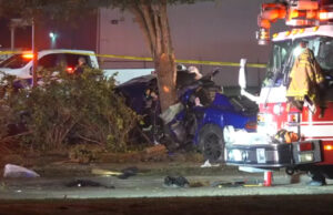 Acusação de assassinato movida contra HPD de 18 anos diz ter causado perseguição e acidente mortal no sudeste de Houston: registros Yahoo news home