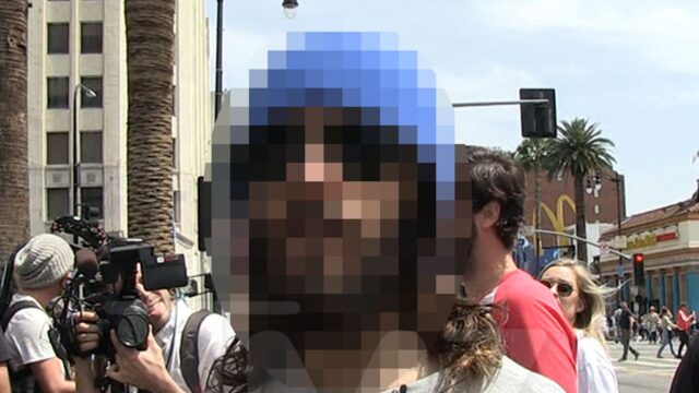 122225_jared_leto_guess_who_kal