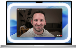 Agora você pode usar a tela do seu MacBook como um anel luminoso Uma captura de tela do menu da câmera em um Mac, completa com o novo recurso Edge Light. Existem controles deslizantes para brilho e cor.