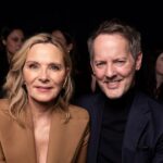 Ah, querido! A estrela de 'Sex and City', Kim Cattrall, se casa com Russell Thomas