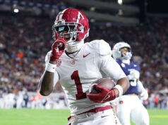 Alabama rouba figura-chave do rival Auburn antes da eliminatória do futebol universitário Alabama rouba figura-chave do rival Auburn antes da eliminatória do futebol universitário