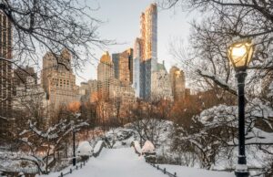 Alerta de clima de inverno com neve atingindo três grandes cidades da costa leste Alerta de clima de inverno com neve atingindo três grandes cidades da costa leste