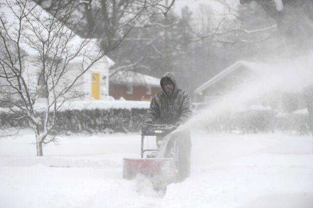 Alerta de tempestade de inverno com 20 polegadas de neve chegando: 'Perigo de avalanche'
