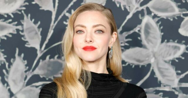 A promo Amanda Seyfried diz que o vídeo viral de sua apresentação em Wicked Popular não foi um teste