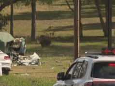 Amigos morrem em acidente de terror no caminho para casa depois do show de Lady Gaga Acidente de carro em Wadalba