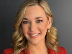 Analista político conservador se junta ao NewsNation para um novo programa no horário nobre Analista político conservador se junta ao NewsNation para um novo programa no horário nobre