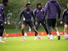 Andy Mitten diz que sempre ouve falar de outro jovem promissor do Man Utd Ruben Amorim com traje do Manchester United durante derrota para o Everton.