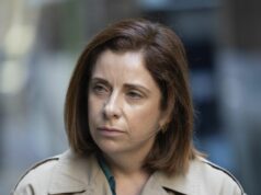 Anika Wells se refere a um órgão de fiscalização independente para auditoria de gastos Anika Wells se refere a um órgão de fiscalização independente para auditoria de gastos