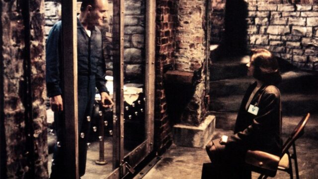 Anthony Hopkins relembra como abordou o papel do 'gênio intelectual' Anthony Hopkins relembra como abordou o papel do 'gênio intelectual' Hannibal Lecter, querendo 'interpretá-lo como uma máquina'