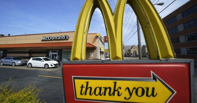 Anúncio de IA sai pela culatra para o McDonald's Anúncio de IA sai pela culatra para o McDonald's