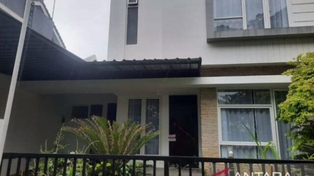 Aparição de Eddy Sumarman, Casa Oficial da Regência Kajari Bekasi, selada pela Comissão de Erradicação da Corrupção
